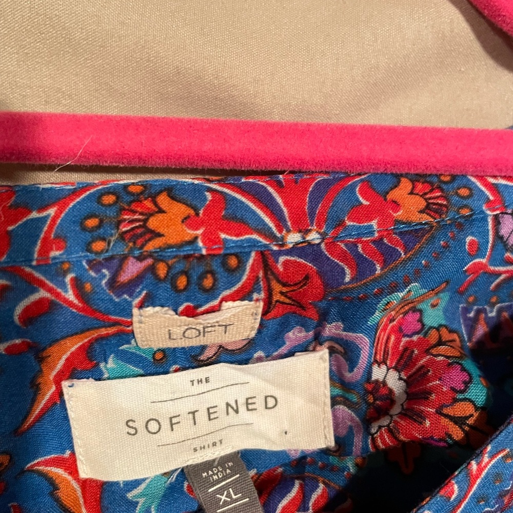 Beautiful soft half button down. - Picture 2 of 3